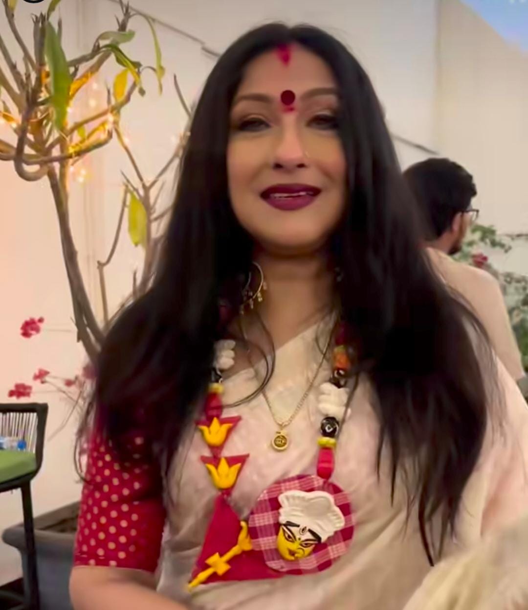 অভিনেত্রীর লক্ষ্মীপুজোর আয়োজন তাঁর মা করতেন প্রতি বছর। কিন্তু গত বছর নভেম্বর মাসে তিনি না ফেরার দেশে পাড়ি দেন। 