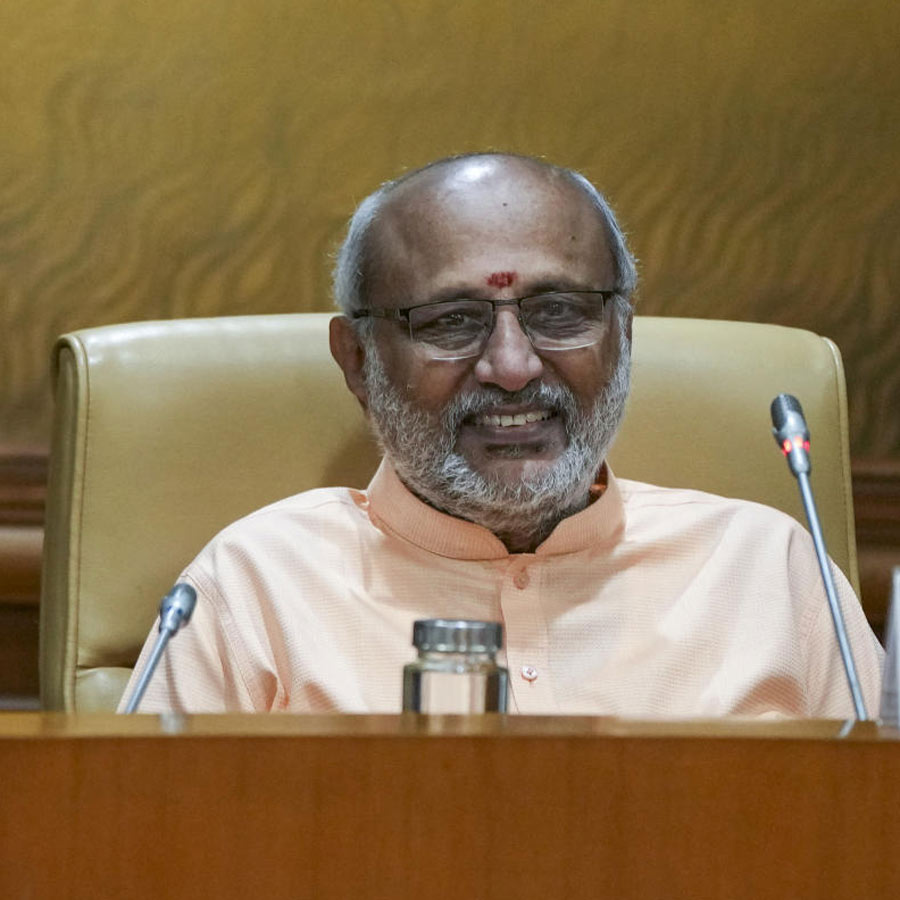 Vice President and Rajya Sabha Chairman Radhakrishnan holds first meeting with the leaders