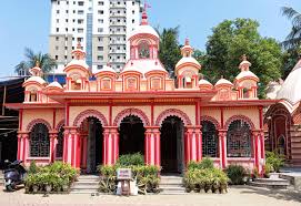 জনশ্রুতি অনুযায়ী বড়িশার সাবর্ণ রায়চৌধুরী পরিবারের বাসিন্দা ছিলেন নন্দদুলাল রায়চৌধুরী। তাঁর এক মাত্র কন্যা করুণাময়ী। মেয়ের অকাল মৃত্যু মেনে নিতে পারেন না নন্দদুলাল। শোকে পাথর হয়ে যান। 