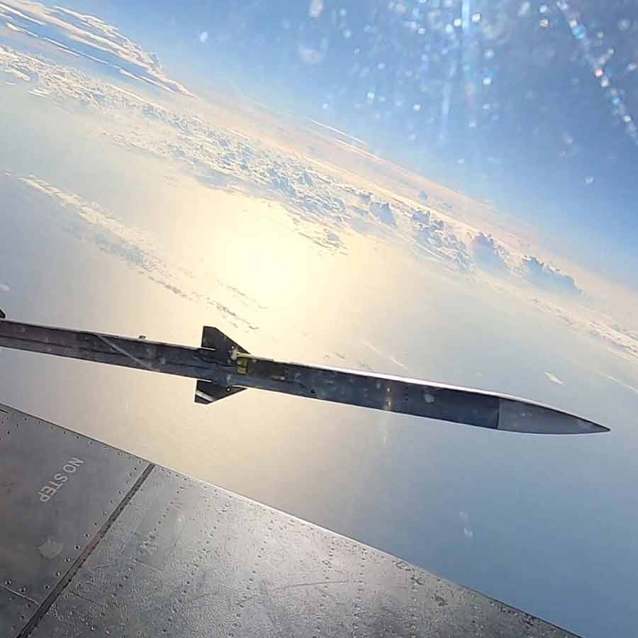 US will supply AIM-120 air to air missile to Pakistan, how big concern for India