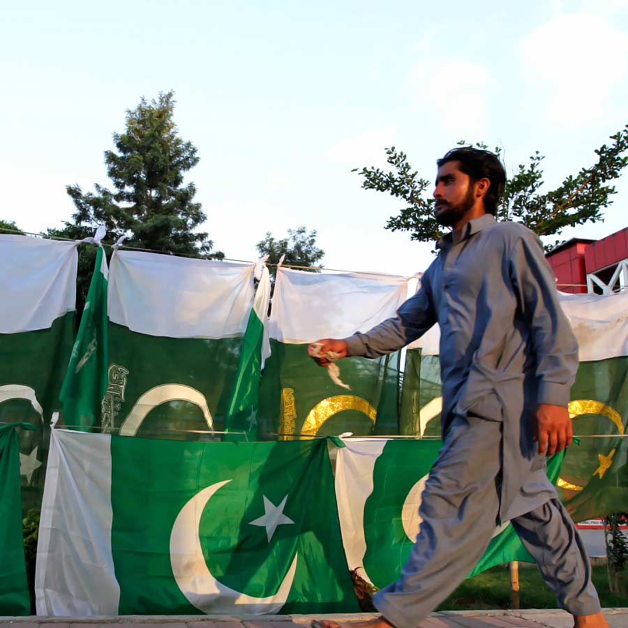 Pakistan’s military intelligence agency ISI allegedly helping to form Lashkar-ISIS alliance, claims report