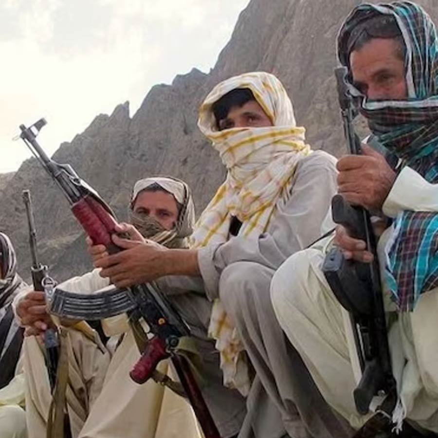 Pakistan’s military intelligence agency ISI allegedly helping to form Lashkar-ISIS alliance, claims report