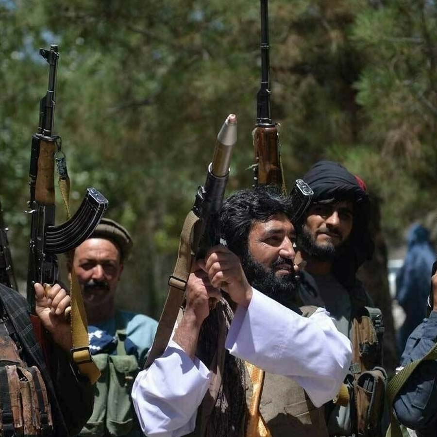 Pakistan’s military intelligence agency ISI allegedly helping to form Lashkar-ISIS alliance, claims report