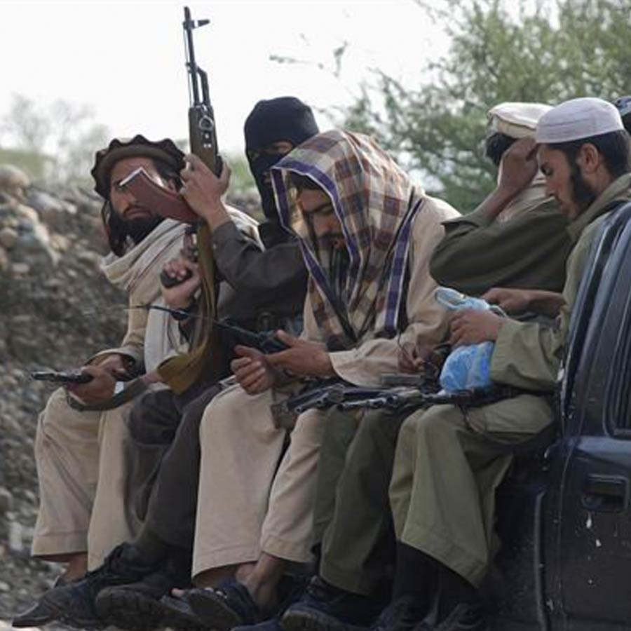 Pakistan’s military intelligence agency ISI allegedly helping to form Lashkar-ISIS alliance, claims report