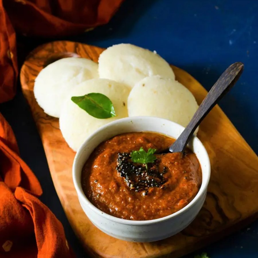 আদার চাটনি থাকুক পাতে।