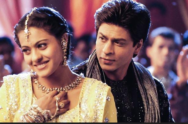  অঞ্জলিকে ভালবেসে নিজের ঘর ছেড়েছিলেন রাহুল। লন্ডনে তাঁদের খুনসুটি ও ভালবাসায় গড়ে ওঠা সুখী গৃহকোণ আজও মনে রেখেছেন বলিউড প্রেমীরা। 