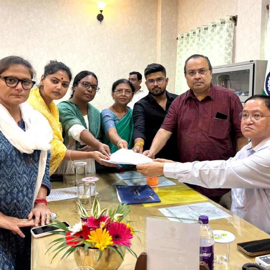 TMC delegation team returned to Kolkata after completing the program in Tripura