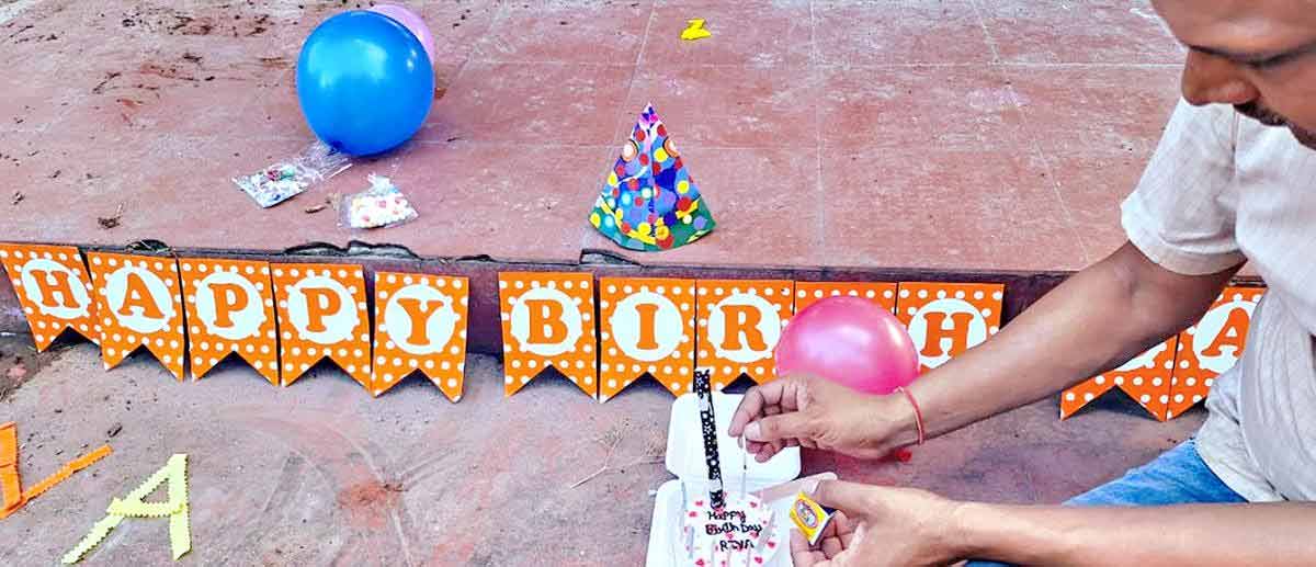 সাজানো হয়েছে শ্মশান। 