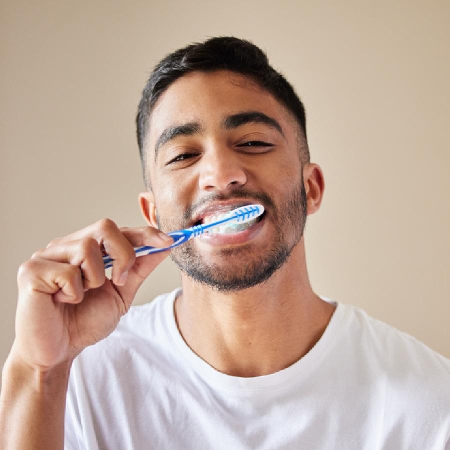 Is it save to brush your teeth after breakfast dgtl