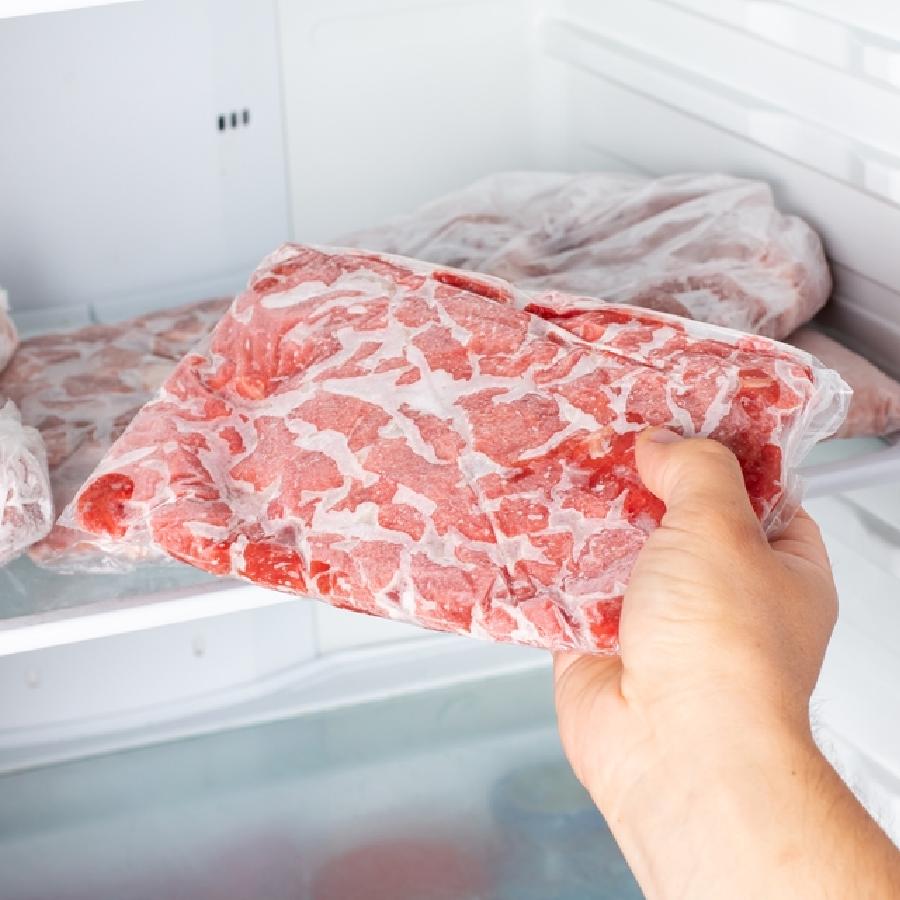 Simple tricks to defrost frozen meat dgtl