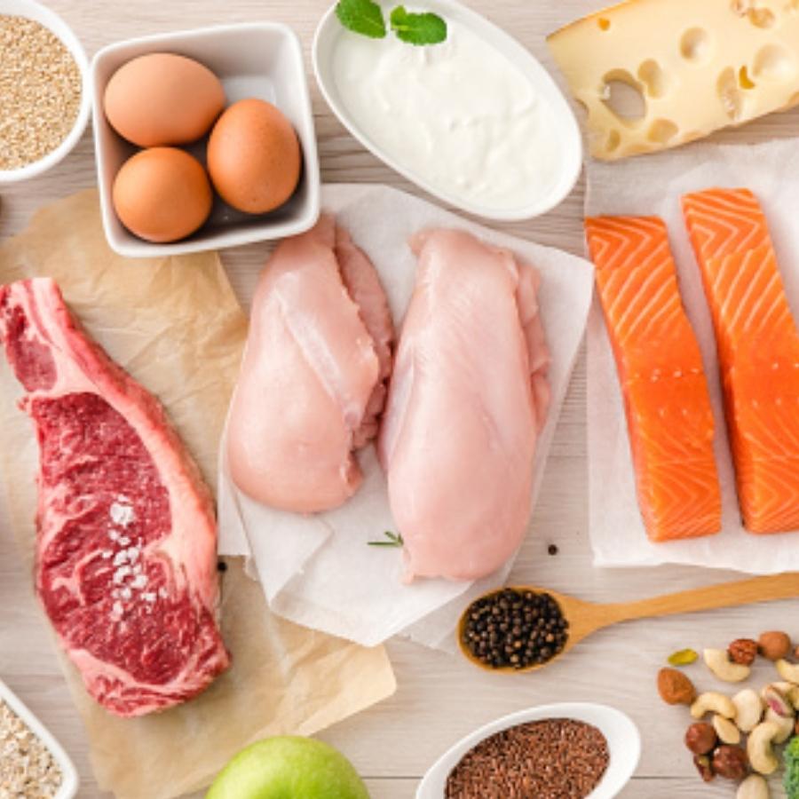 প্রোটিন সমৃদ্ধ খাবার খেলে নখ সহজে ভাঙে না। তাই রোজকার ডায়েটে ডিম, মাছ, শাক, সবজি অবশ্যই রাখুন। (এই প্রতিবেদনটি ‘আনন্দ উৎসব’ ফিচারের একটি অংশ)।