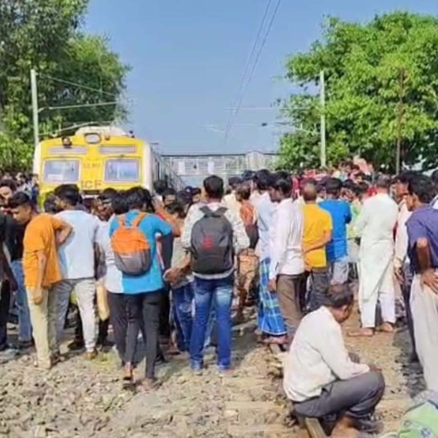 Rail blockade on Amta section of South Eastern Railway dgtld