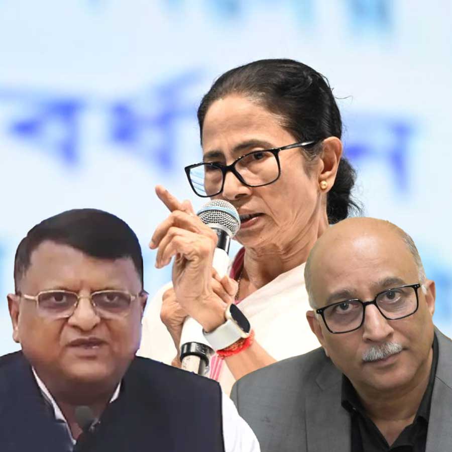 TMC mouthpiece did not publish CM Mamata Banerjees statement about CEO Manoj Agarwal, CPM daily published the report with importance, what is the reason