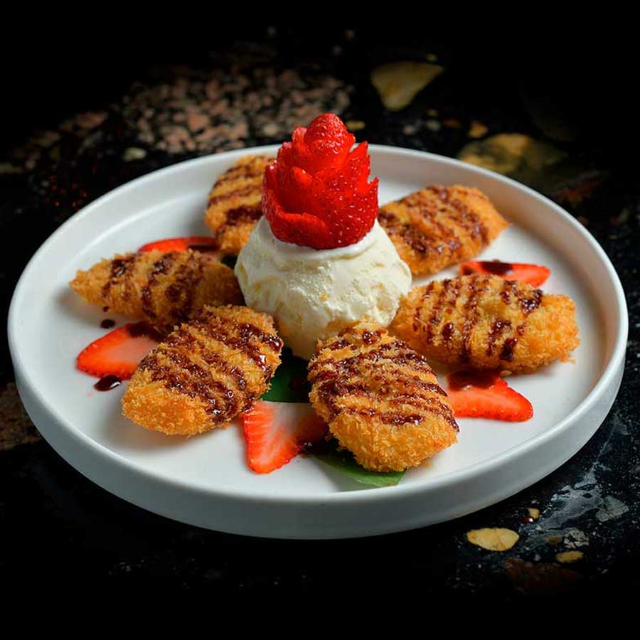 কাঁচকলা দিয়ে বানিয়ে ফেলুন টেম্পুরা।