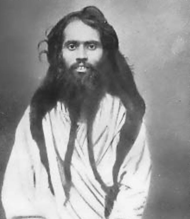 এই অন্নদাচরণই পরবর্তী কালে অন্নদা ঠাকুর নামে পরিচিত হন।