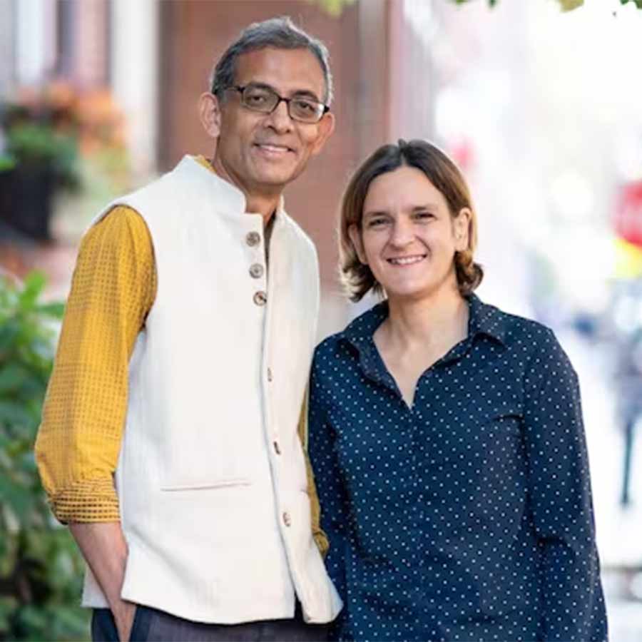 অভিজিৎ বিনায়ক বন্দ্যোপাধ্যায় এবং এস্থার ডাফলো।