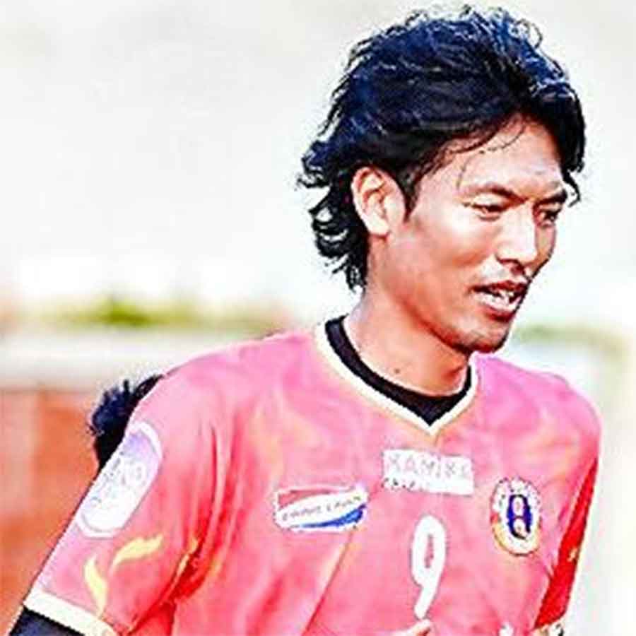 মহড়া: প্রথম দিনের প্রস্তুতিতে হিরোশি। শনিবার। 