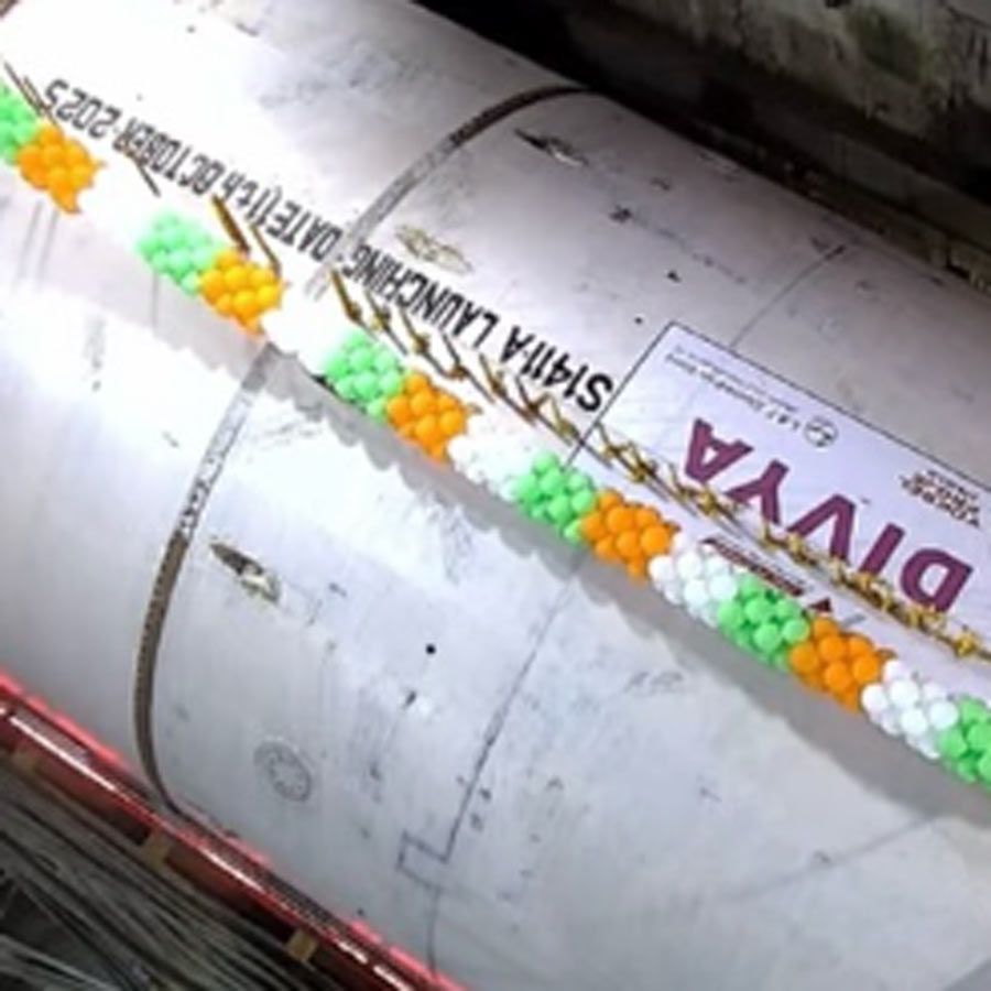 নতুন সুড়ঙ্গ খননের জন্য নির্দিষ্ট টানেল বোরিং মেশিনের নাম রাখা হয়েছে দিব্যা।