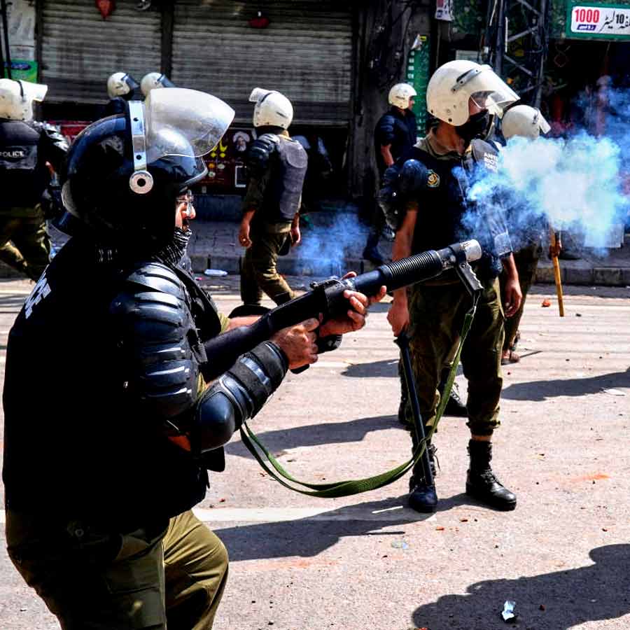 What is Tehreek-i-Labbaik Pakistan which bleeds Islamabad through violent march