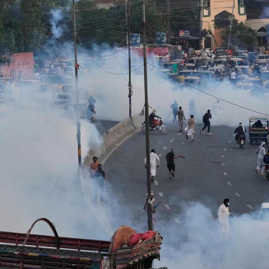 What is Tehreek-i-Labbaik Pakistan which bleeds Islamabad through violent march