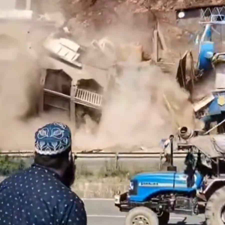 Landslide in Jammu and Kashmir Udhampur, several commercial structures damaged dgtl