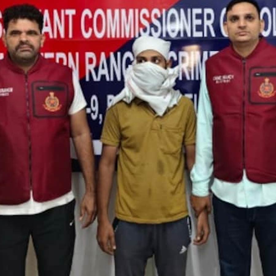 A chemistry scholar arrested for bank robbery case in Delhi