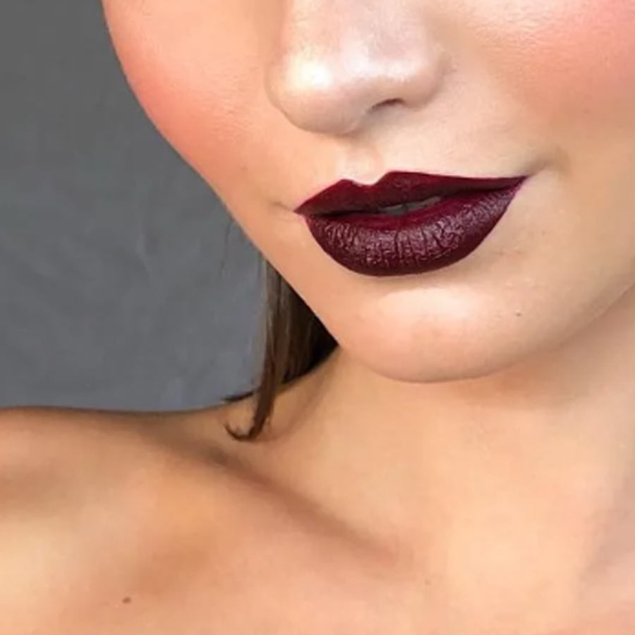 প্লাম টোন লিপস্টিক।