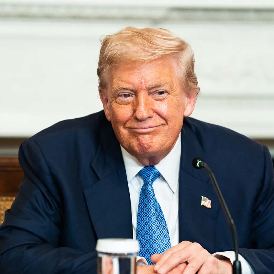 US President Donald Trump indicates to solve Afghanistan Pakistan conflict 