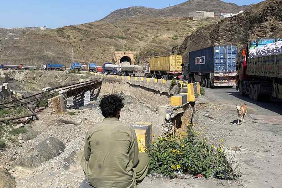 US President Donald Trump indicates to solve Afghanistan Pakistan conflict 