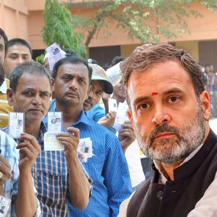 Supreme Court Refuses To Entertain Plea Seeking SIT Probe Into allegation of Voters' List Fraud of Rahul Gandhi dgtl