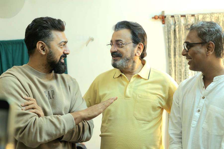 দেব, চিরঞ্জিৎ, সুজিত দত্ত এক ফ্রেমে।