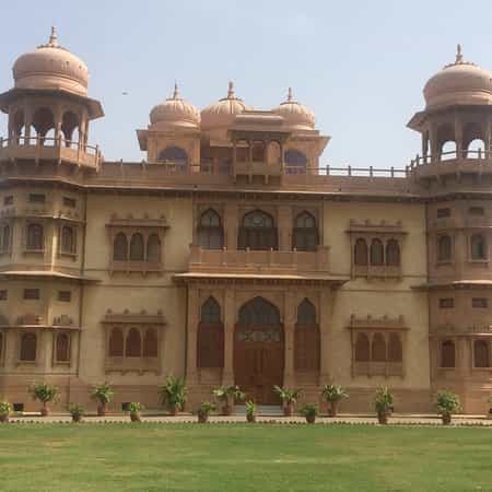 এই মুহুর্তে এটি পাকিস্তান সরকার দ্বারা রূপান্তরিত একটি জাদুঘর হলেও স্থানীয়দের কাছে এটি আজও ‘ভূতের প্রাসাদ’ হিসেবেই পরিচিত। (এই প্রতিবেদনটি ‘আনন্দ উৎসব’ ফিচারের একটি অংশ)।