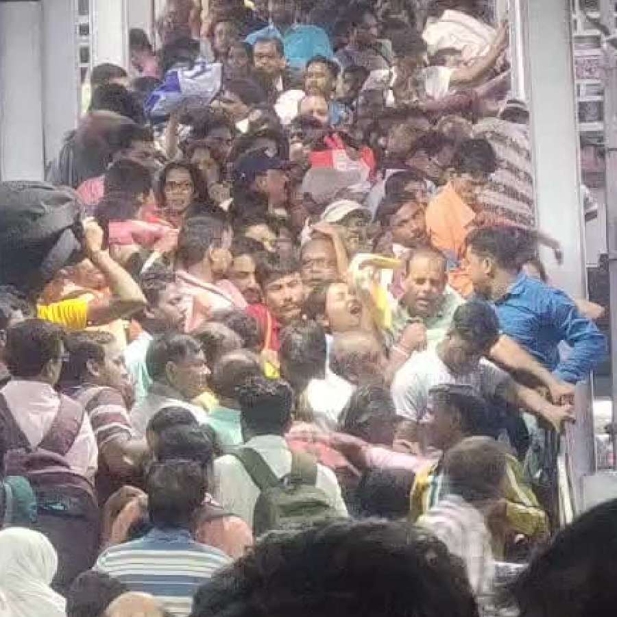 Eastern Railway says the Burdwan station stampede incident was unfortunate