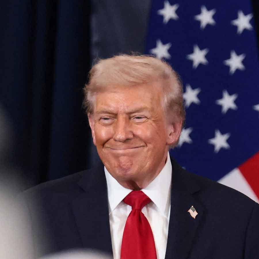 Who was Cyrus the Great depicted to US President Donald Trump by Israel