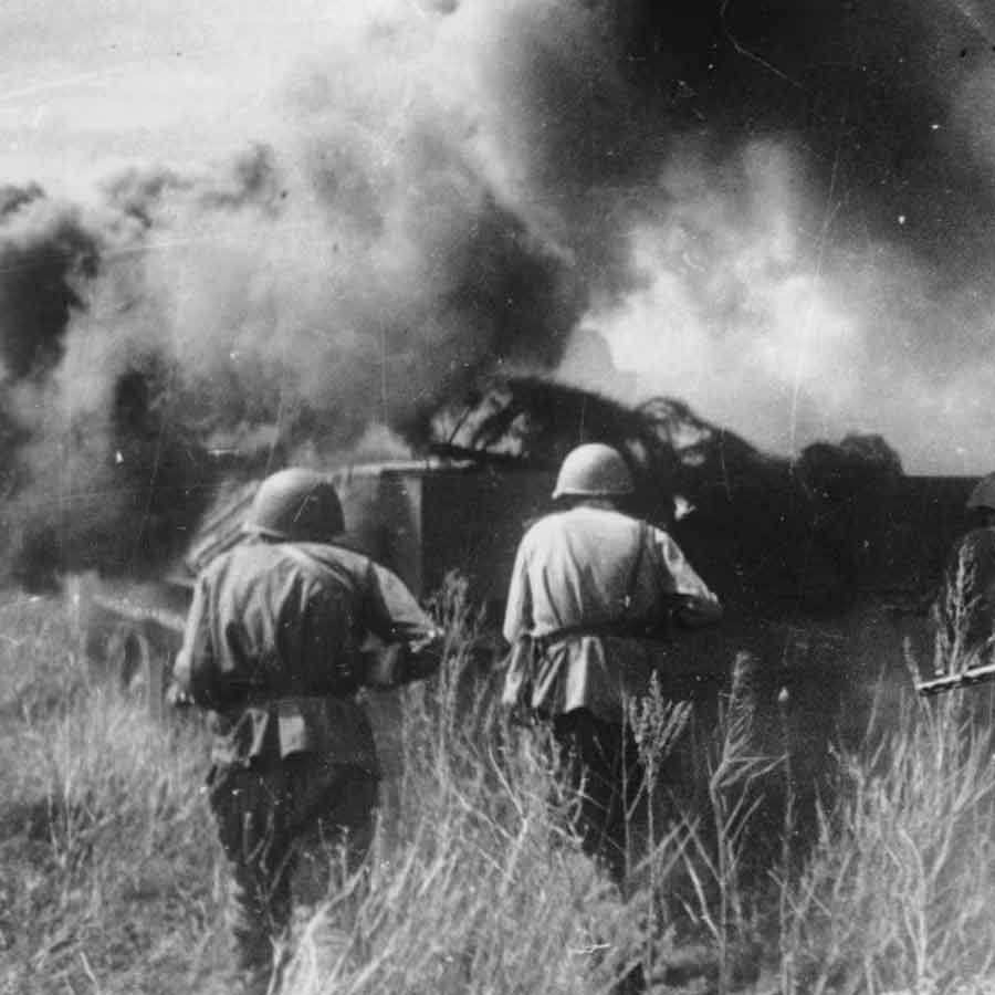 Who was Cyrus the Great depicted to US President Donald Trump by Israel 