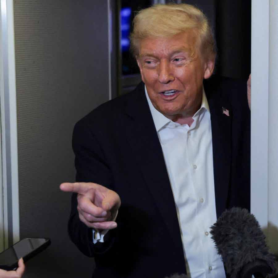 Who was Cyrus the Great depicted to US President Donald Trump by Israel 