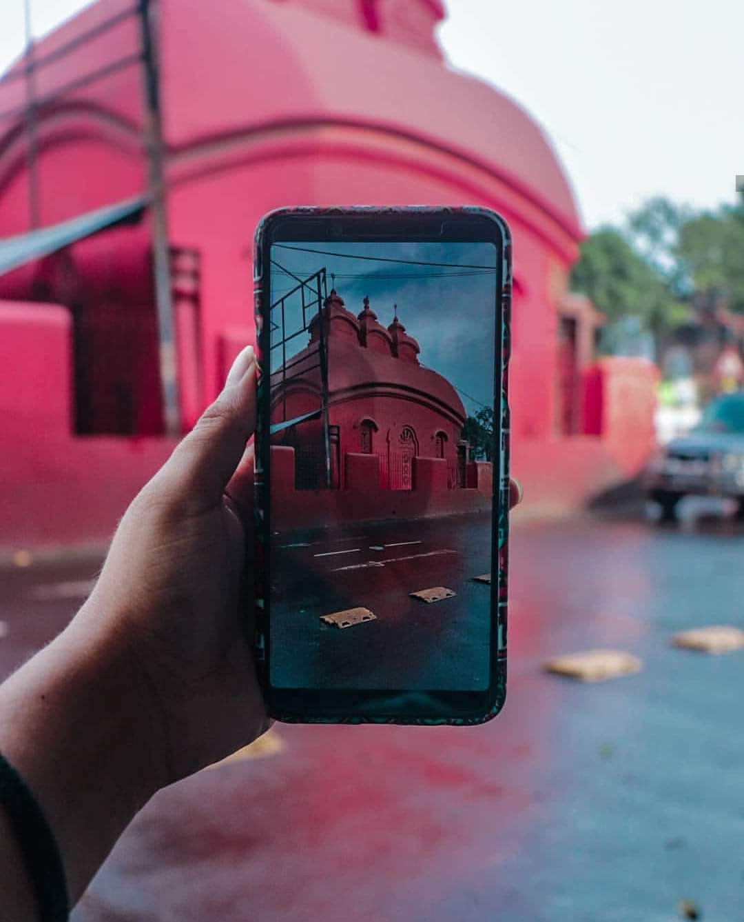 ফলক অনুসারেই - মন্দিরের ঠিকানা হল , ২৩/২ রাজা নবকৃষ্ণ স্ট্রিট, কলকাতা- ৭০০০০৬।