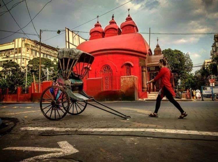 এই মন্দির ঘিরে প্রচলিত রয়েছে এক কিংবদন্তি। বর্তমানে এই মন্দিরের সেবায়েত বিপ্রদাস ভট্টাচার্য। 