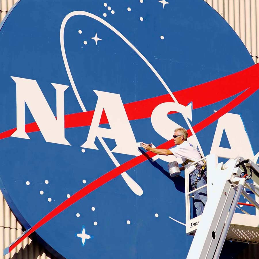 Maharashtrian porter’s 12 year old daughter Aditi Parthe selected for NASA tour