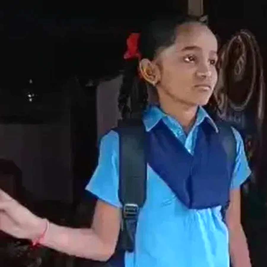 Maharashtrian porter’s 12 year old daughter Aditi Parthe selected for NASA tour