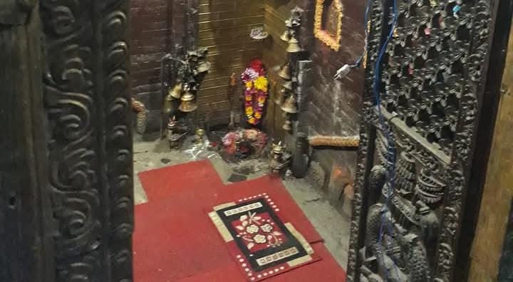 বলা হয়, এই দেবী খুবই জাগ্রত। তবে কোনও বদ উদ্দেশ্য নিয়ে মন্দিরে প্রবেশ করলে অক্ষত থাকেন না কেউই। 