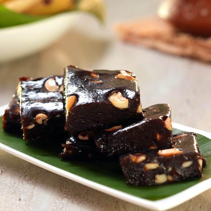 কলা  দিয়ে তৈরি করে নিন হালুয়া। 