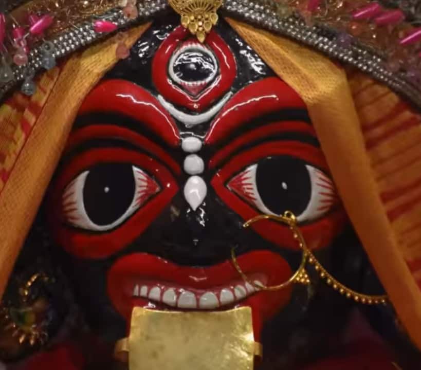 স্থানীয় বাসিন্দারা দেবীকে ডাকেন ‘মোয়া কালী’ নামেও। 