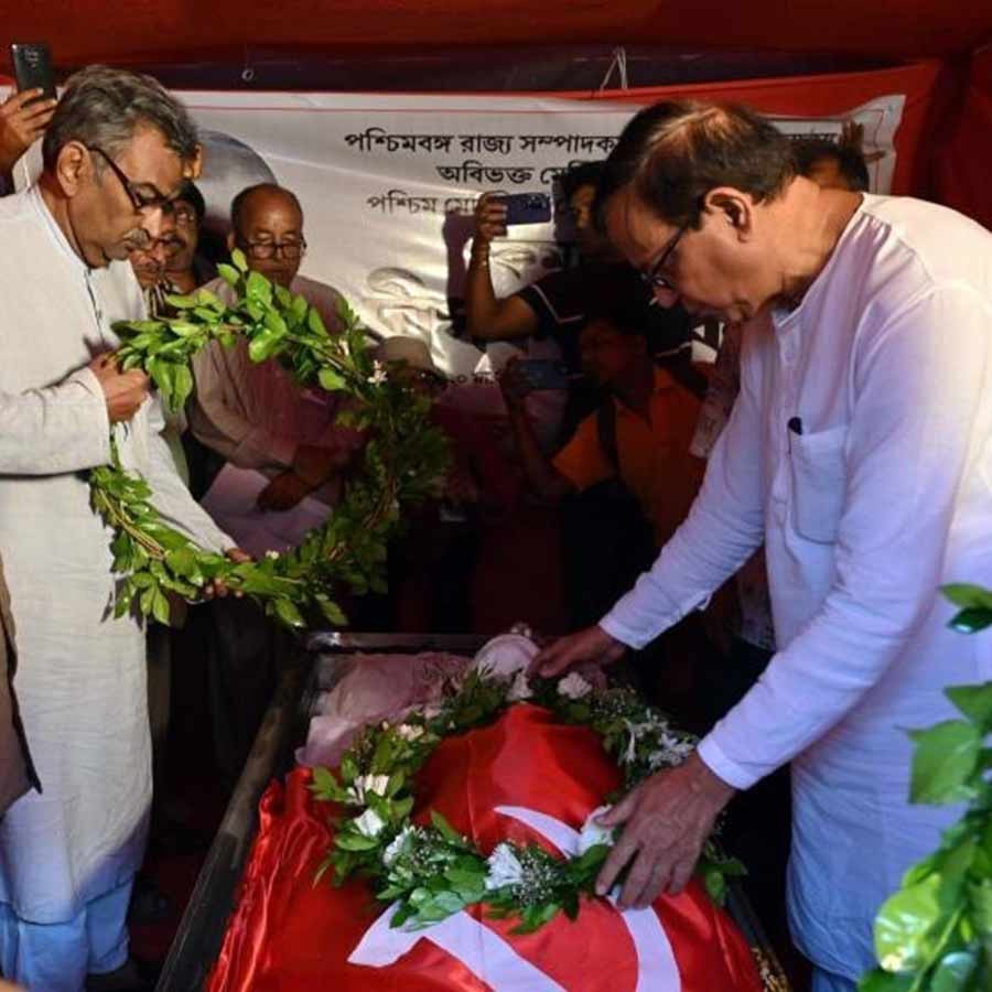Veteran CPM leader Dipak Sarkar’s body handed over to medical college