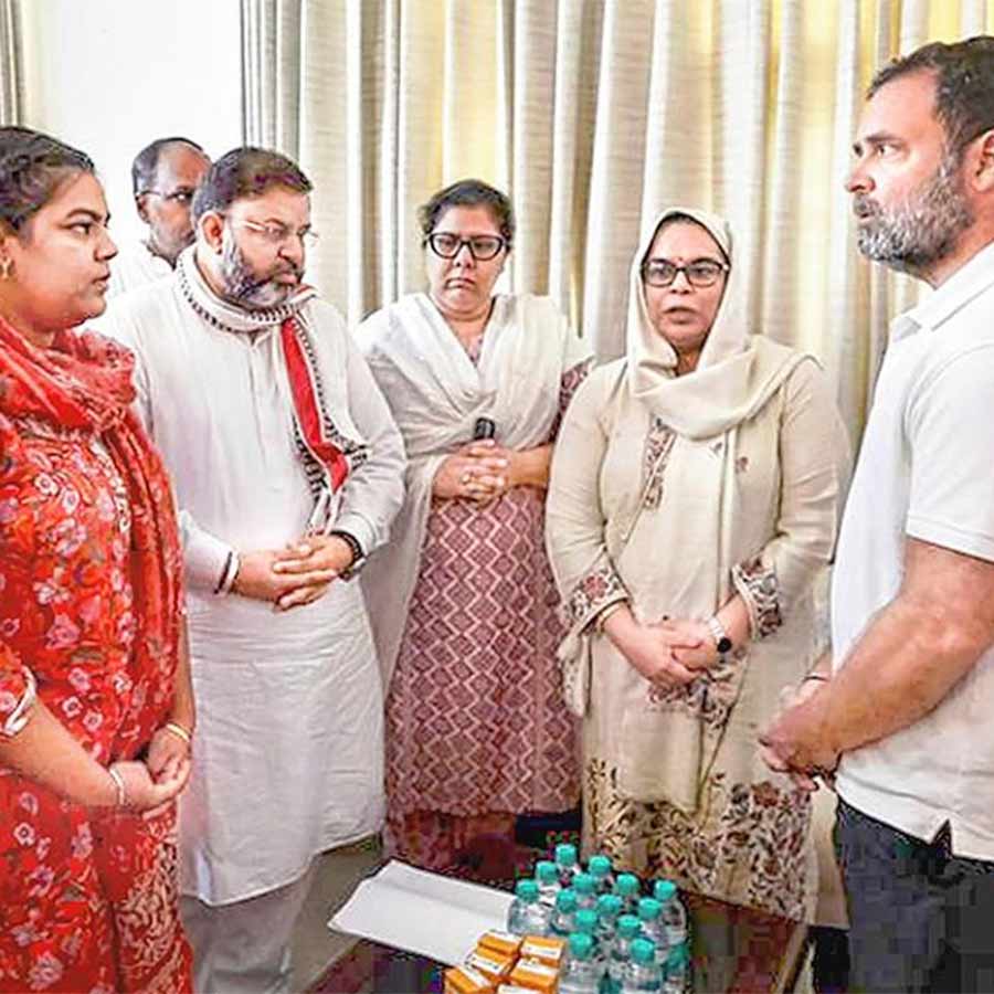Rahul Gandhi visited family of Y Puran Kumar, Narendra Modi cancel his programme
