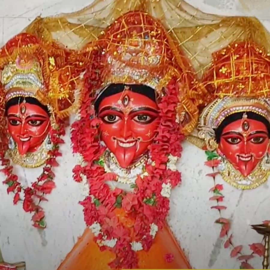 সেই থেকেই শুরু হয় দেবী মহামায়ার পুজো।