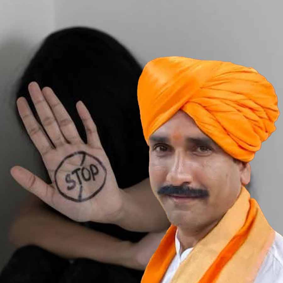 The head of the Gurukul and a teacher in Maharshtra Bhagwan Kokare Maharaj has been accused by female student dgtl