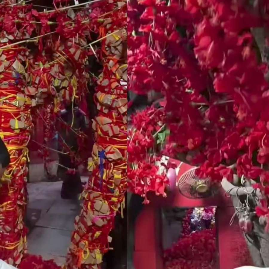 কেবল একটি ঘটে কালীর রূপ কল্পনা করে যুগ যুগ ধরে পুজো করে আসছেন ভক্তরা। বিশ্বাস আর ভক্তিই এখানে দেবীর আসল রূপ।