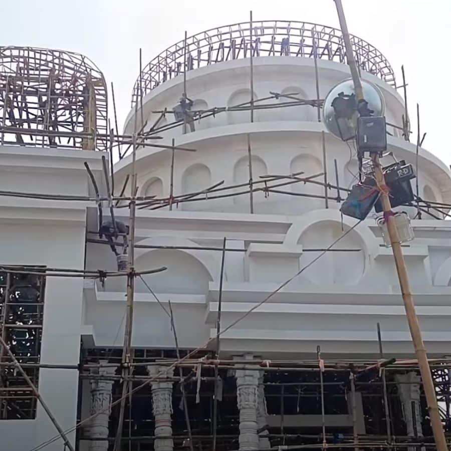 বছর ঘুরে আবার এল কালীপুজো। এই ক্লাব পা দিচ্ছে ৫৫তম বর্ষে।