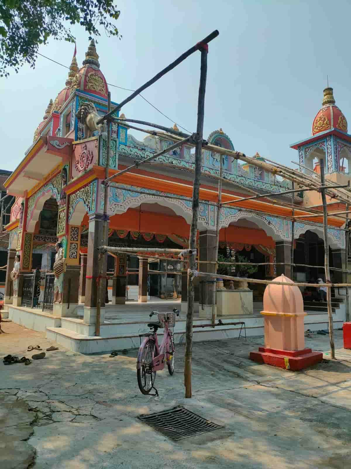 জনশ্রুতি অনুযায়ী এক বর্গী সেনাপতির হাত থেকে দেবীর কৃপাতেই নাকি প্রাণে বেঁচেছিলেন এই মন্দিরের বৃদ্ধ সেবায়েত। 